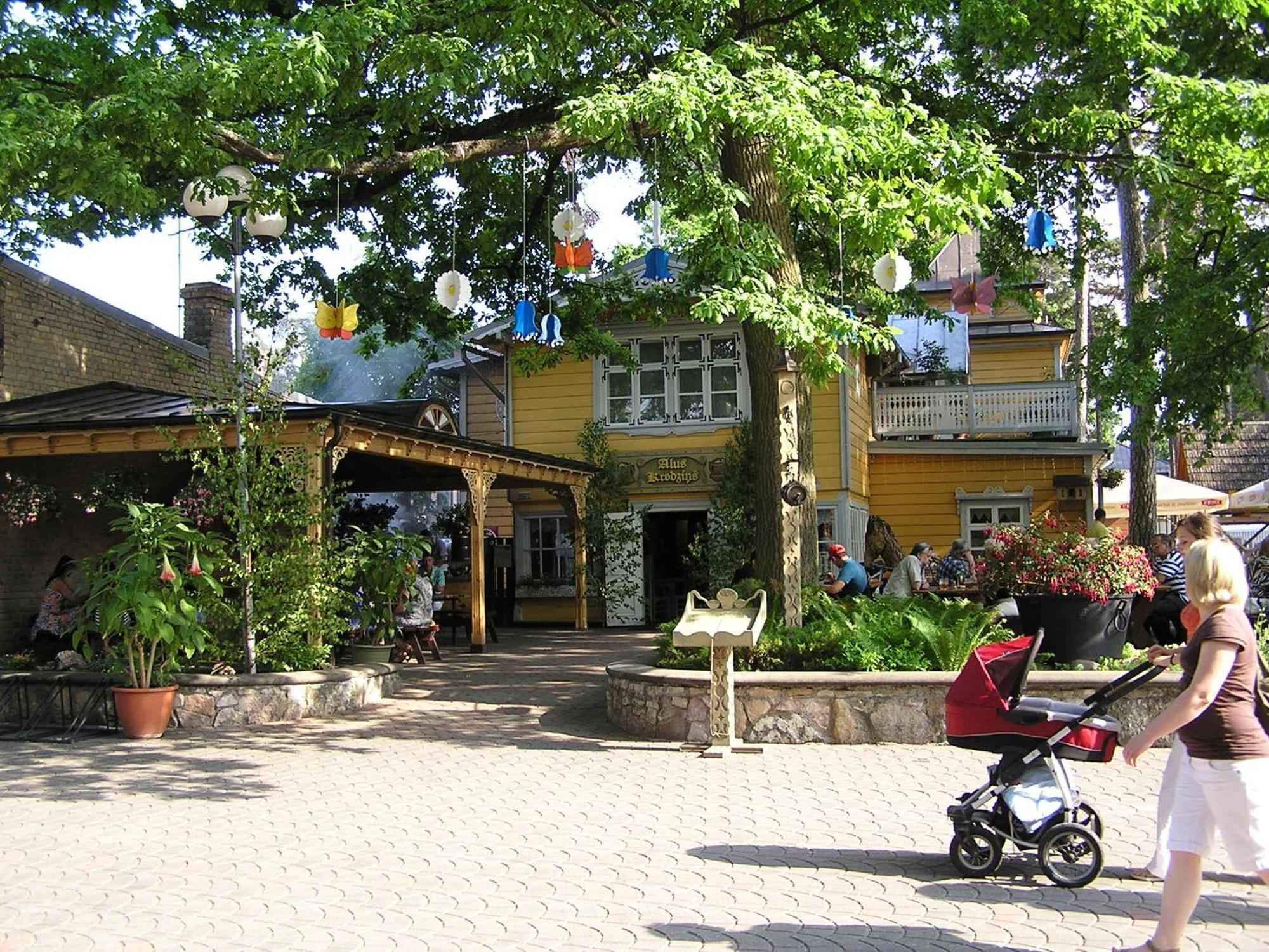 Majoru Promenade Hotel Jurmala Bagian luar foto